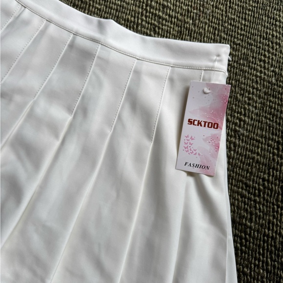 NWT White Pleated Tennis Skirt - Picture 7 of 8